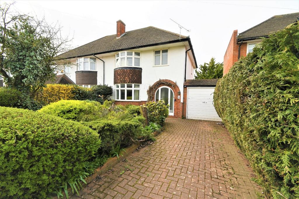 Blenheim Road, Langley, Berkshire, SL3 3 bed semidetached house for