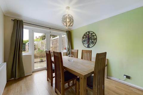 283 Henwick Road, Worcester, WR2 5PG
