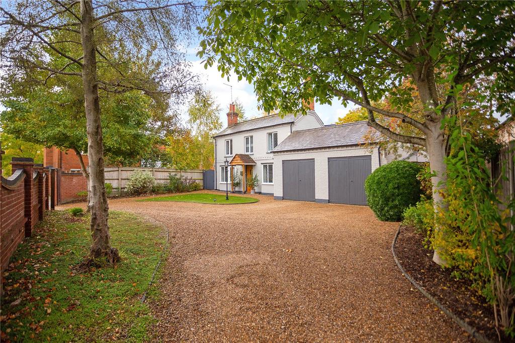 Hedsor Road Bourne End Buckinghamshire Sl8 5 Bed Detached House For