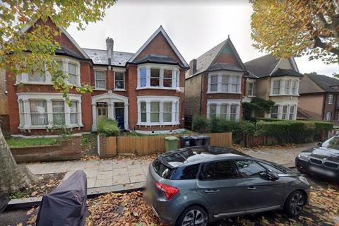 8 bedroom flat share for sale, Inchmery Road, London, SE6