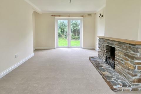 2 Old School Close, Tredrizzick, Wadebridge, PL27 6PH