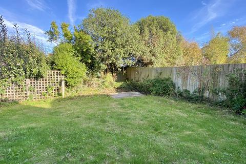 2 Old School Close, Tredrizzick, Wadebridge, PL27 6PH