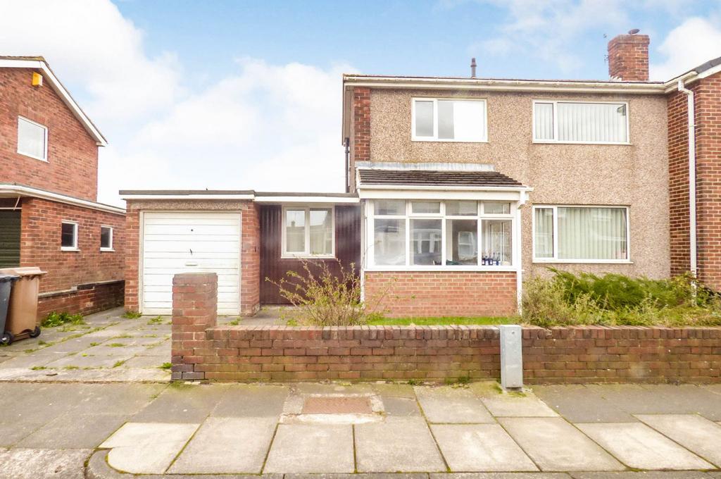 Brunswick Road, Shiremoor, Newcastle... 2 bed semidetached house £
