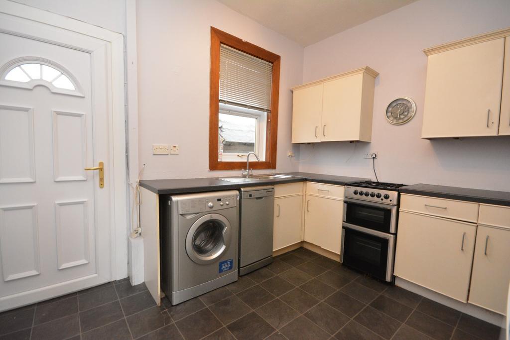 Oswald Avenue, Grangemouth... 1 bed flat £58,000