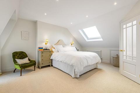 29a Trinity Road, London, SW19 8QS