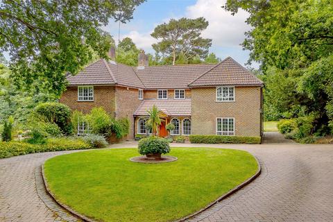 5 bedroom detached house for sale, Trottiscliffe Road, Addington, West Malling, Kent