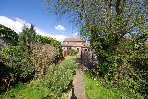 17 Blackthorn Drive, Luton, LU2 8ED