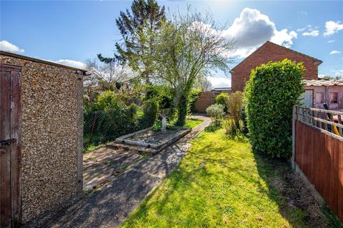17 Blackthorn Drive, Luton, LU2 8ED