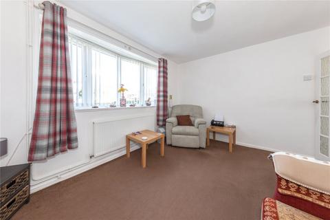 17 Blackthorn Drive, Luton, LU2 8ED