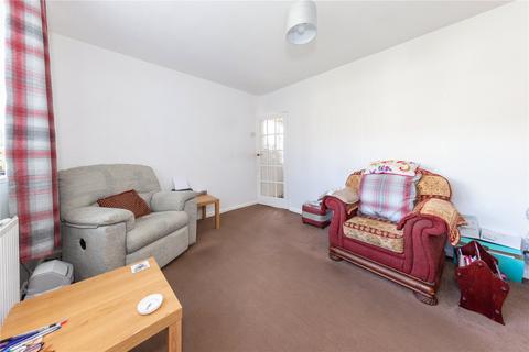 17 Blackthorn Drive, Luton, LU2 8ED