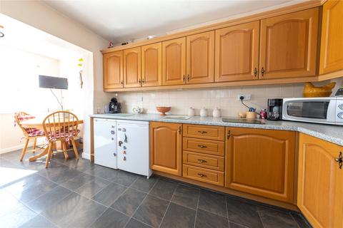 17 Blackthorn Drive, Luton, LU2 8ED