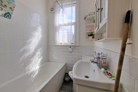 15 Kingthorpe Road, London, NW10 8JE