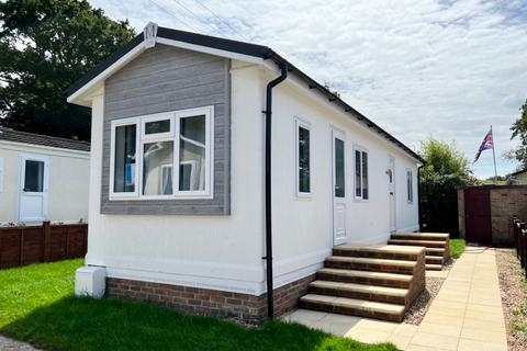 1 bedroom park home for sale, Church Farm Close, Dibden, Southampton, Hampshire, SO45