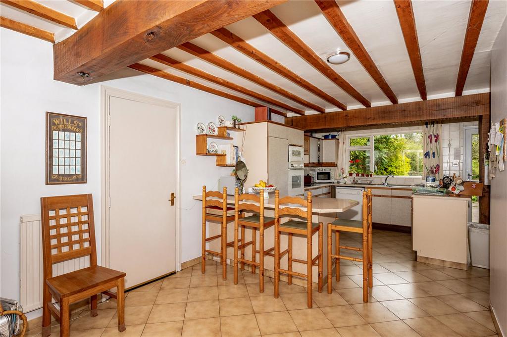 Weavers Hill, Hunt End, Redditch, Worcestershire, B97 4 bed detached