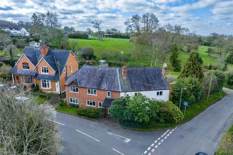 4 bedroom detached house for sale, Weavers Hill, Hunt End, Redditch, Worcestershire, B97