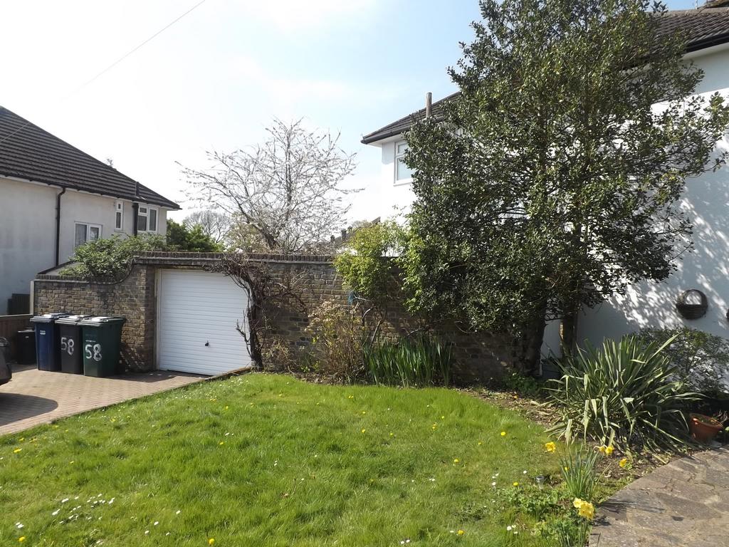 FAIRMEAD CRESCENT 3 bed semidetached house £1,995 pcm (£460 pw)