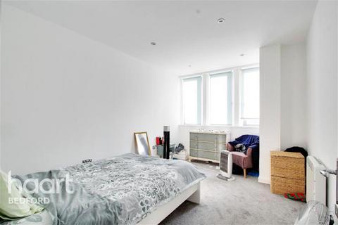 2 bedroom flat to rent, Pilgrims House, Horne Lane