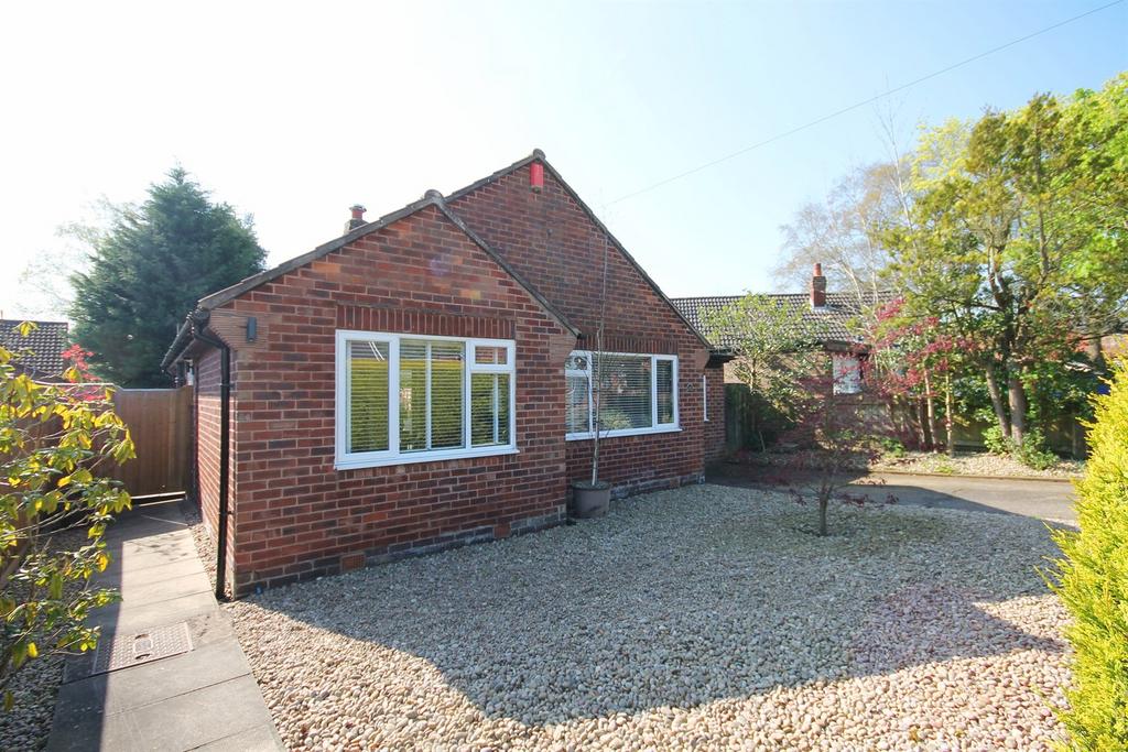 Parkgate, Knutsford 2 bed bungalow for sale £425,000