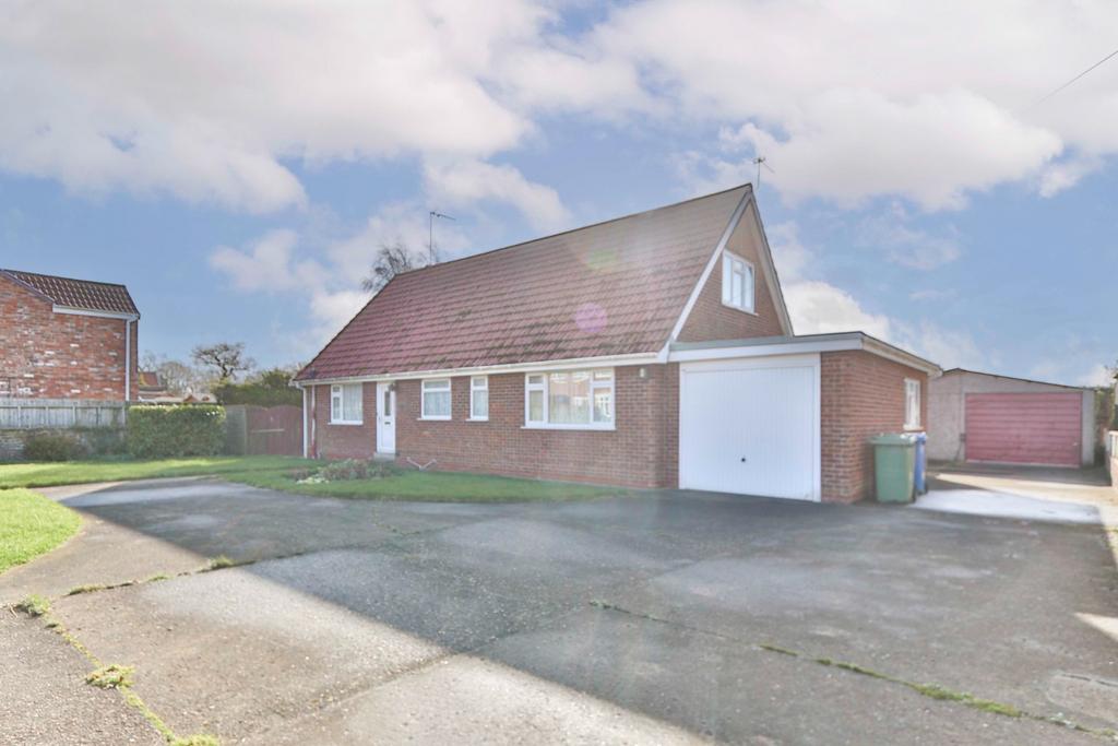 Main Street, Beeford, Driffield, East... 3 bed detached bungalow £320,000