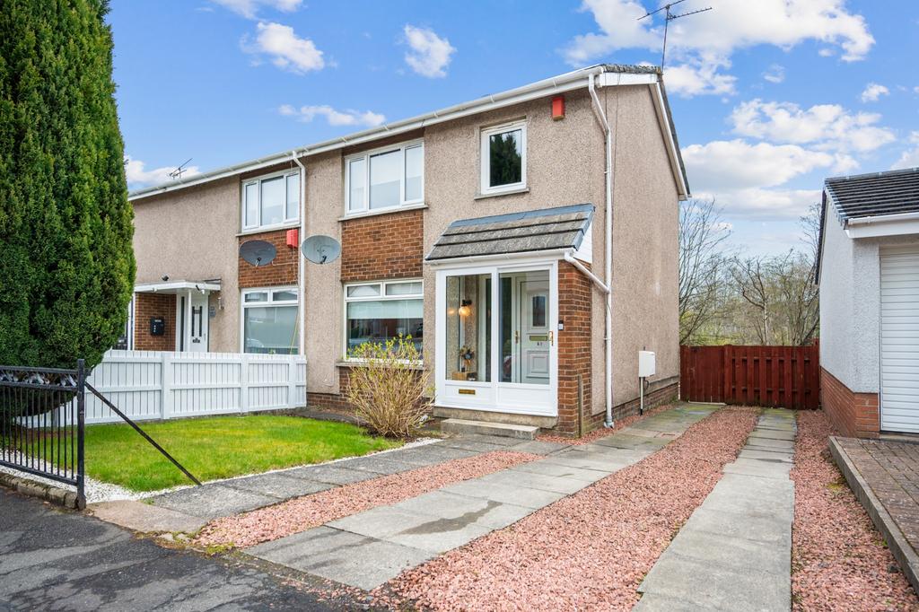 Almond Road, Bearsden, East Dunbartonshire, G61 1RG 3 bed end of