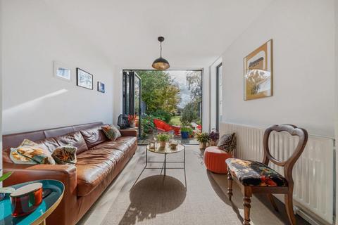 212 Eden Way, Beckenham, BR3 3DT