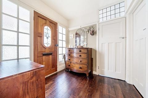 212 Eden Way, Beckenham, BR3 3DT