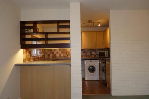 1 bedroom ground floor flat to rent, Hindhead