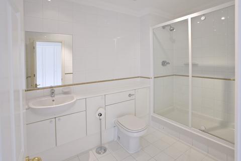 15 Pinel Close, Virginia Water, GU25 4SP