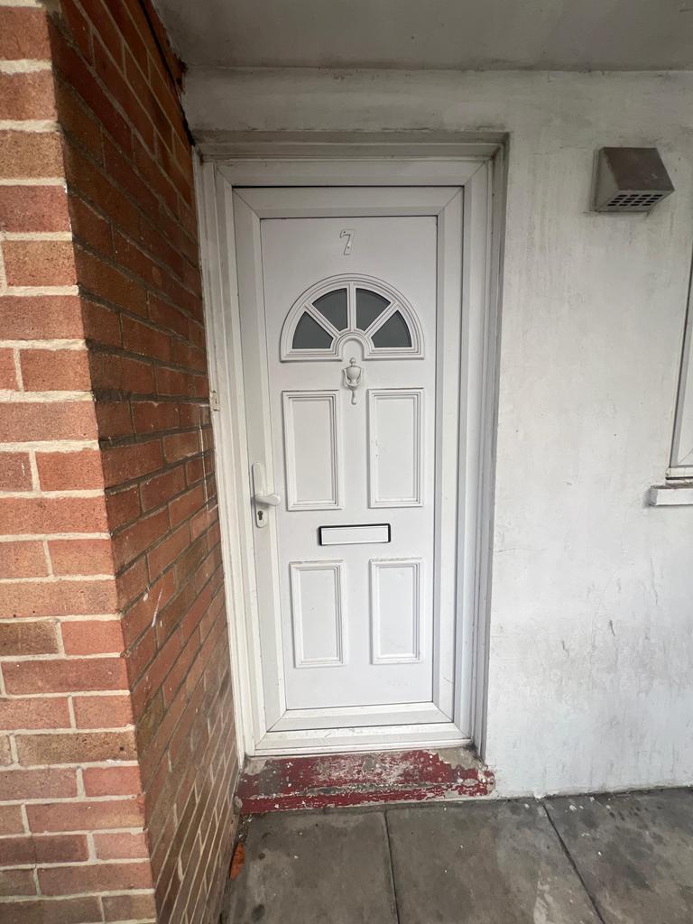 1 Bedroom Ground Floor Flat