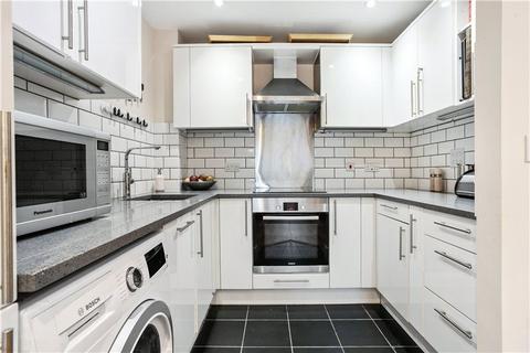 3 bedroom apartment for sale, Clapham Road, London, United Kingdom, SW9