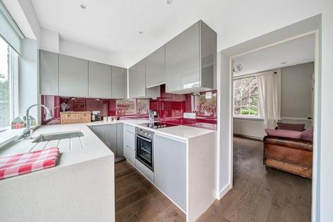 15 Goldsmiths Buildings East Churchfield Road, London, W3 7LP
