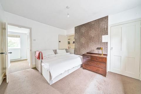 15 Goldsmiths Buildings East Churchfield Road, London, W3 7LP
