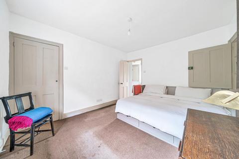 15 Goldsmiths Buildings East Churchfield Road, London, W3 7LP