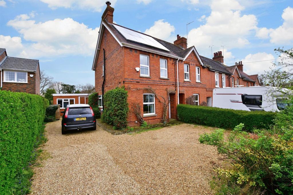 Andrews Road, Southwater, Horsham... 4 bed end of terrace house £525,000