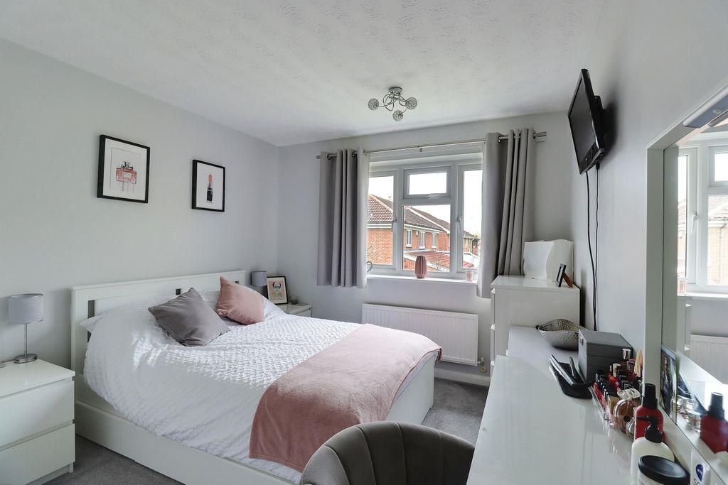 Bedroom 2 (Double)