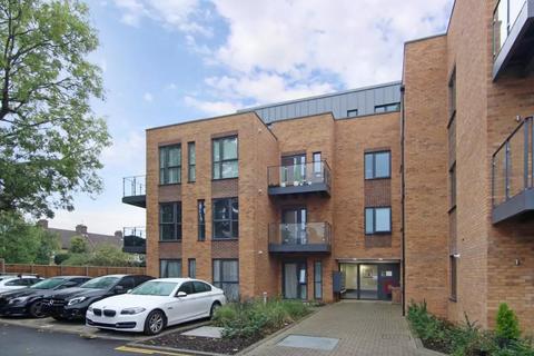 1 bedroom flat for sale, Dominion Court, London Road, TW3