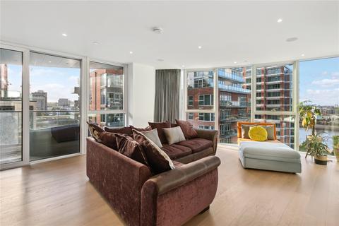 3 bedroom flat to rent, Pinnacle House, Juniper Drive, London
