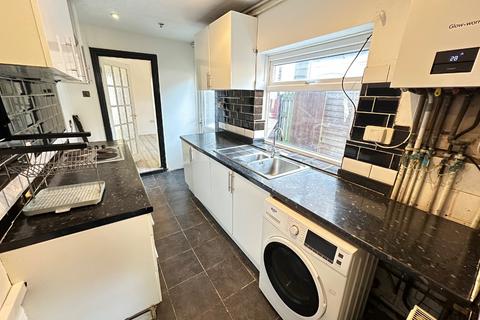 undefined, Butlin Road, Luton, Bedfordshire, LU1 1LD