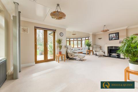 61 Gatesden Road, Fetcham, Leatherhead, KT22 9QP