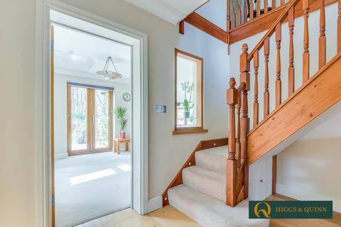 61 Gatesden Road, Fetcham, Leatherhead, KT22 9QP