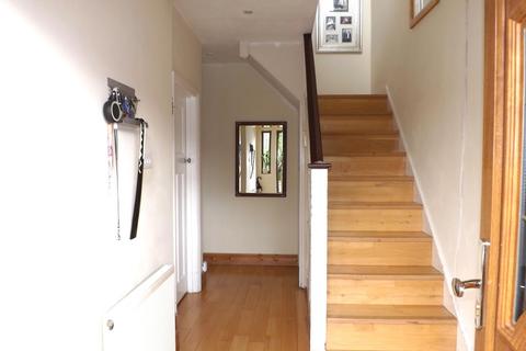 6 Cranmer Road, Edgware, HA8 8UE