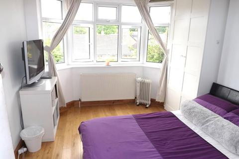 6 Cranmer Road, Edgware, HA8 8UE