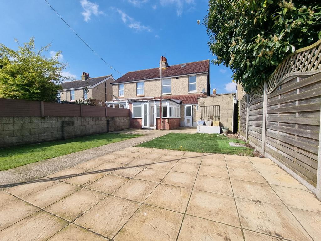 Anns Hill Road, Gosport, Hampshire, PO12 3 bed house for sale £250,000