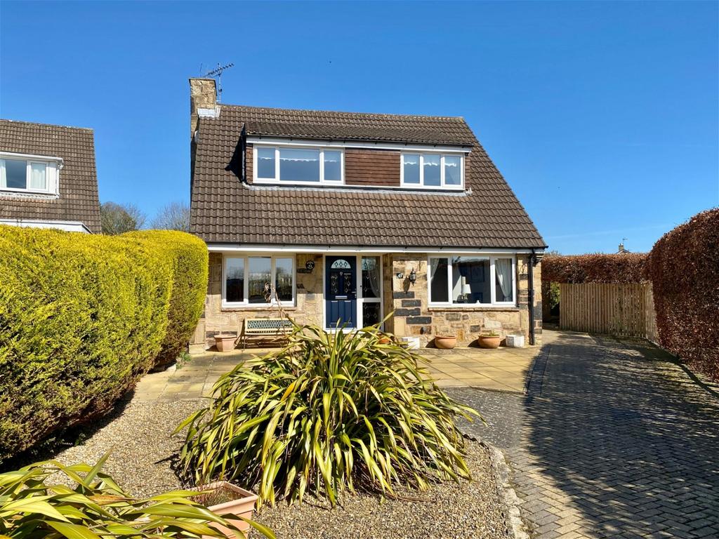 Bardsey, Congreve Way, Leeds, LS17 3 bed detached house for sale £525,000