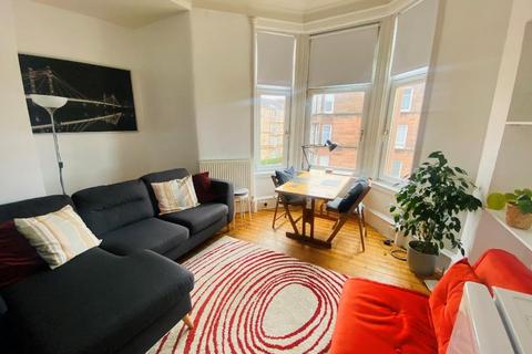 2 bedroom flat to rent, Alexandra Parade, Dennistoun, Glasgow, G31