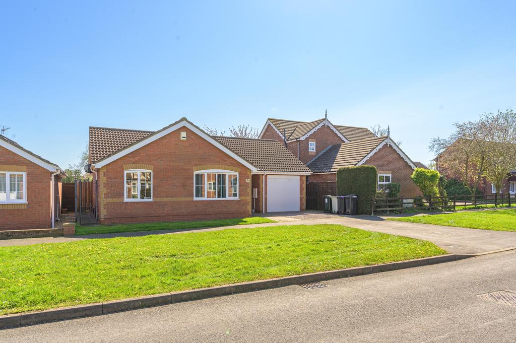 Amos Way, Sibsey, PE22 0SU 3 bed bungalow for sale £239,950