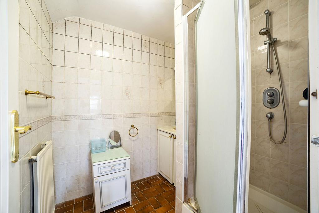 Bedroom 1 En Suite