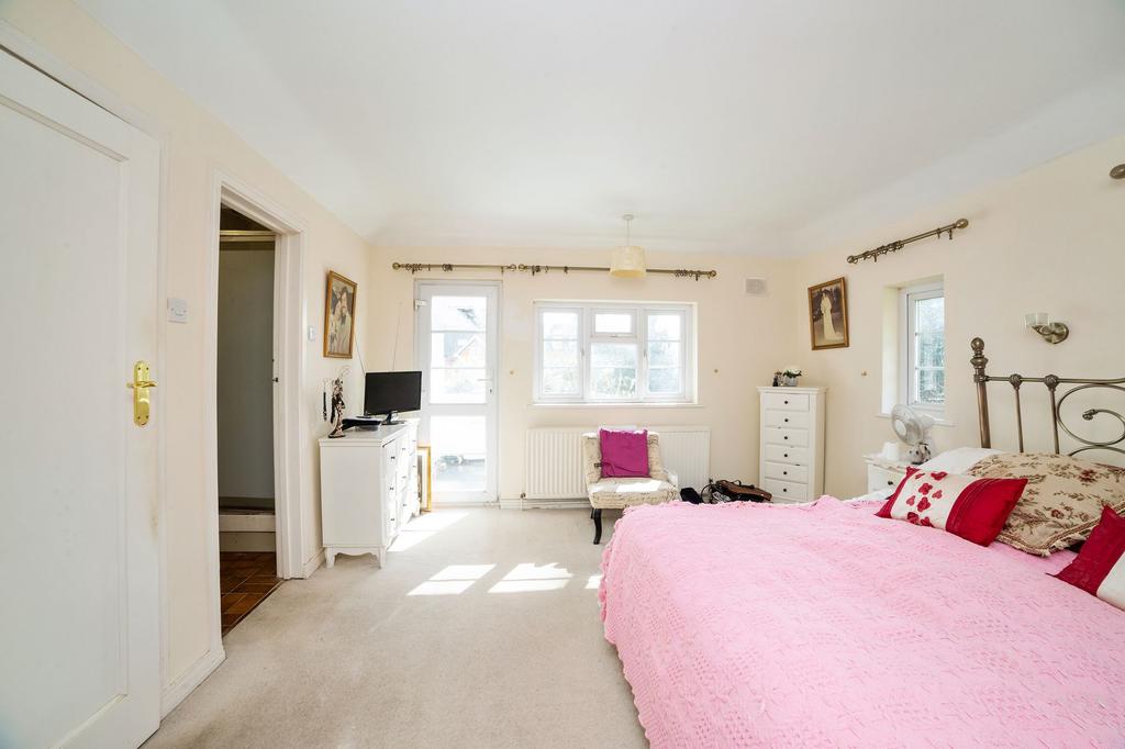 Bedroom 1 En Suite