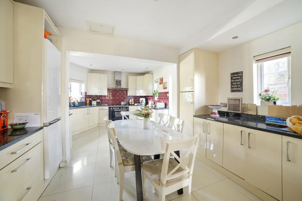 Kitchen/Lounge