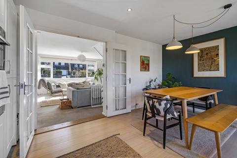 4 Ashley Drive, Bussage, Stroud, GL6 8BY